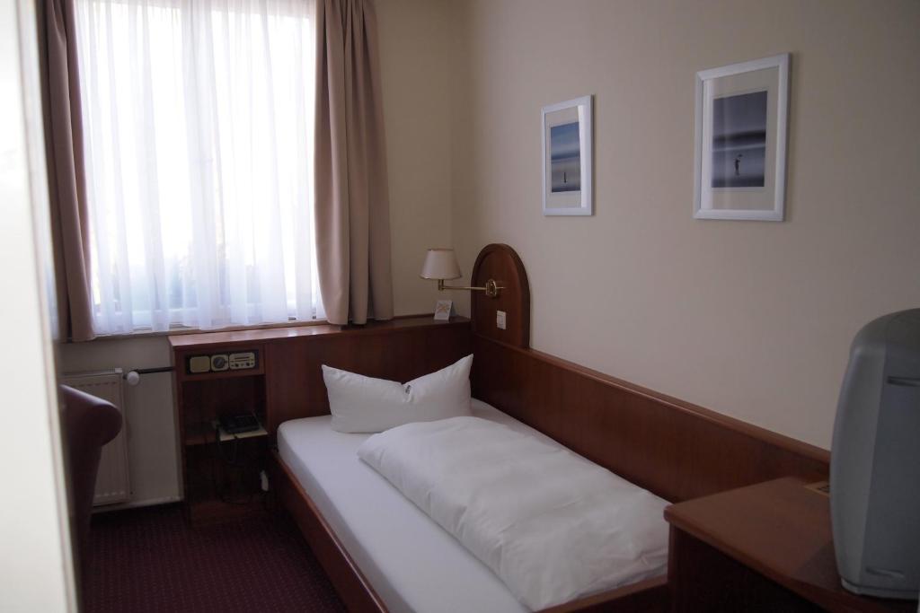 Hotel am Bad Tubingen Ruang foto