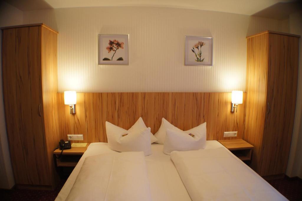 Hotel am Bad Tubingen Ruang foto
